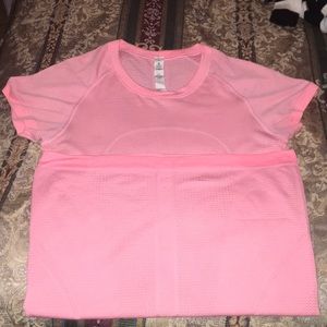 LULULEMON Swiftly Tech Short Sleeve Size 4